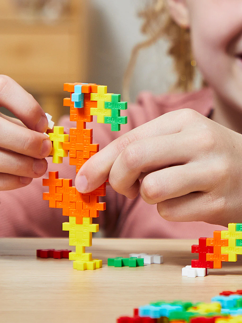 Plus Plus Rainbow Bausatz 600 Teile