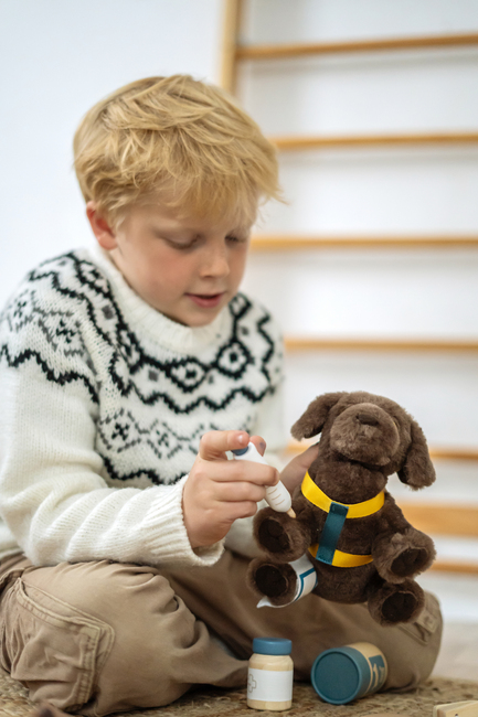Small Foot Hund mit Tasche und Pflegeset
