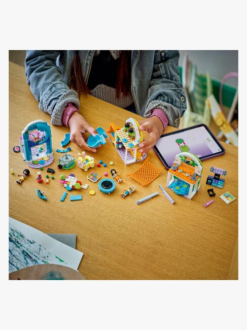 LEGO Friends 42686 Cooler Indoor-Spielplatz