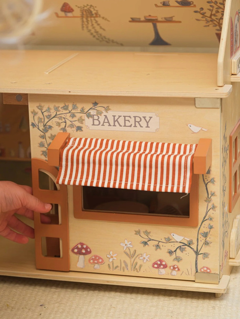 Egmont Toys Mini Friends Puppenhaus Café & Bäckerei Mit Möbeln EG710008-1423_4f.jpg