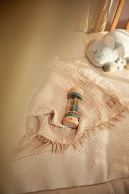 Jollein Rain Rattle On The Go Rassel Aus Holz, Blau