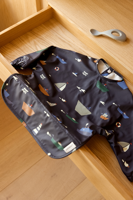 LIEWOOD Merle Cape Lätzchen mit Print, Sailing/Classic navy