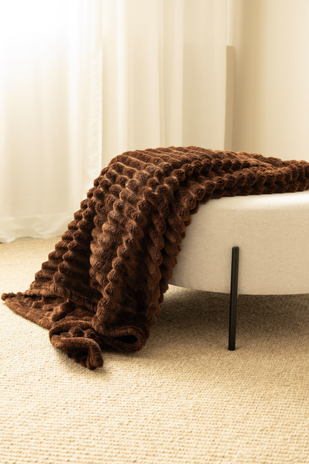 KMCarpets Stripe Decke 130x170, Braun
