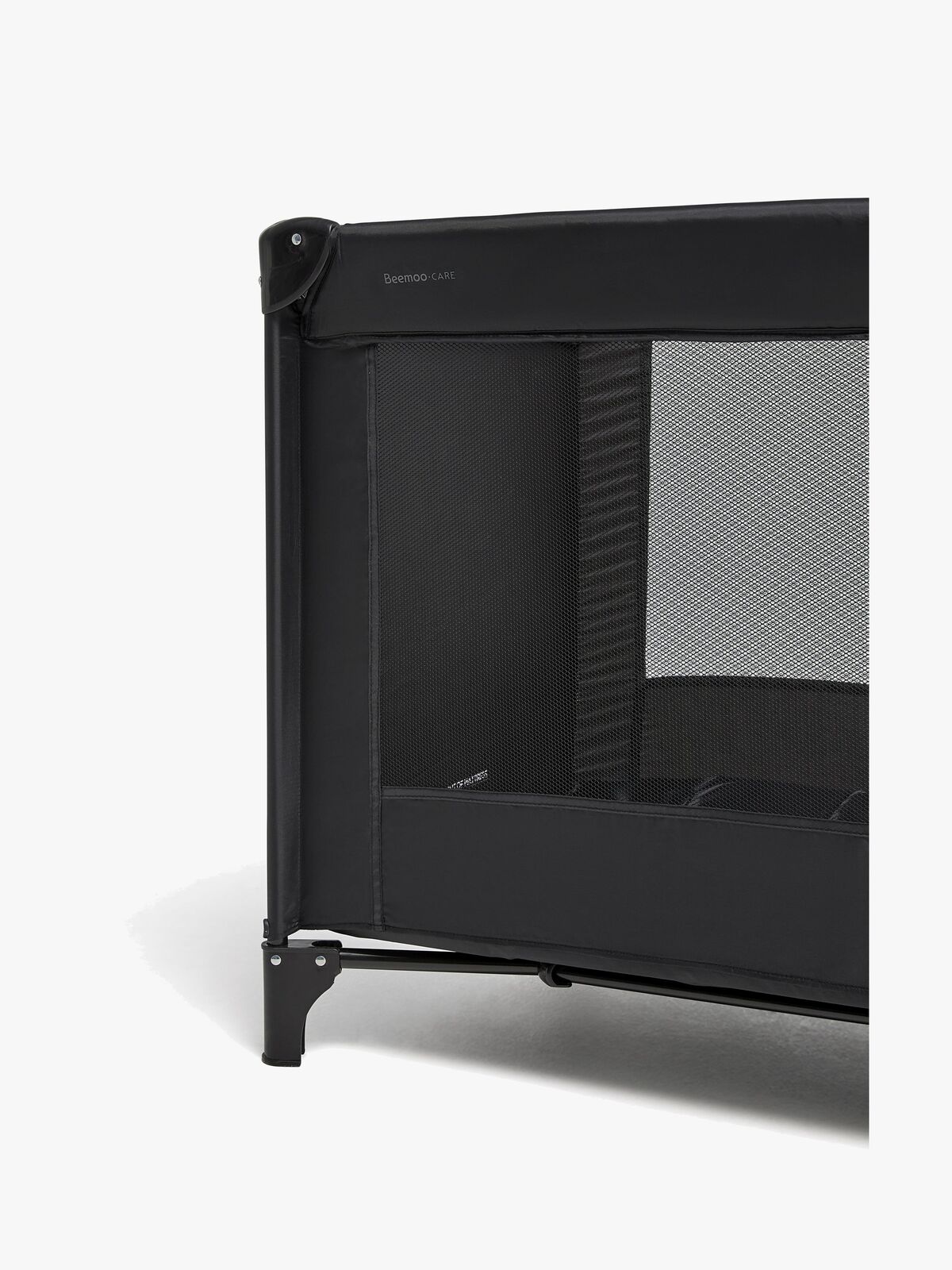 P900-BLACK-4122_3c.jpg