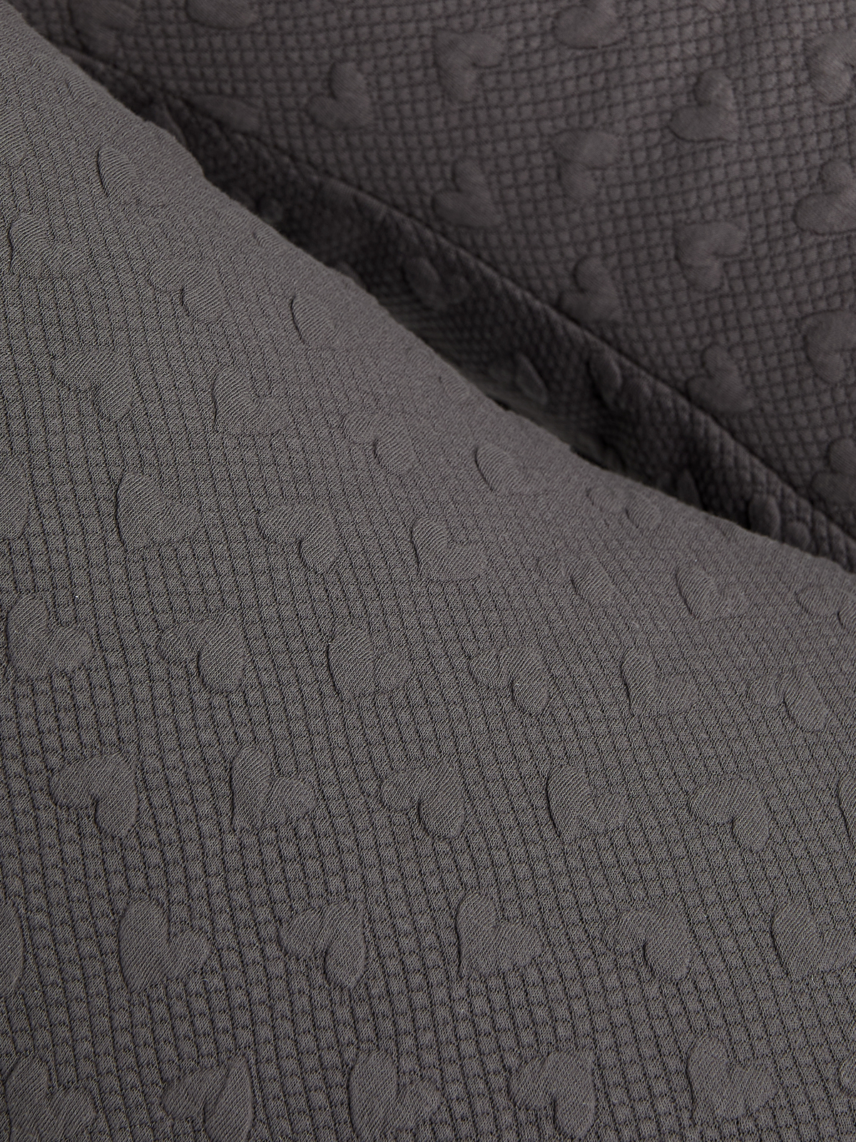 BM-NURSERYPILLOW-DARKGREY-4122_3c.jpg