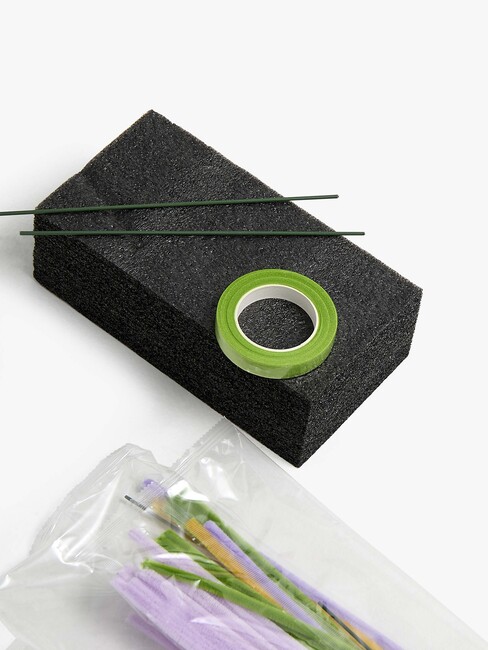 Fippla DIY-Set Blumenstrauß mit Pfeifenreinigern 32 Teile, Lila