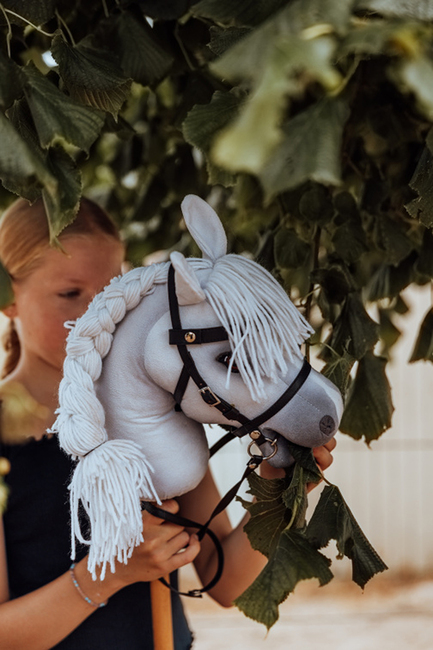 byASTRUP Steckenpferd Sigrid, Weiß