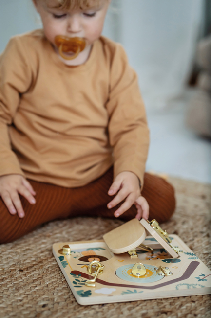 Small Foot Motorikbrett mit Schlössern, Safari