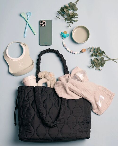 Petite Chérie Chloé Quilted Wickeltasche, Black