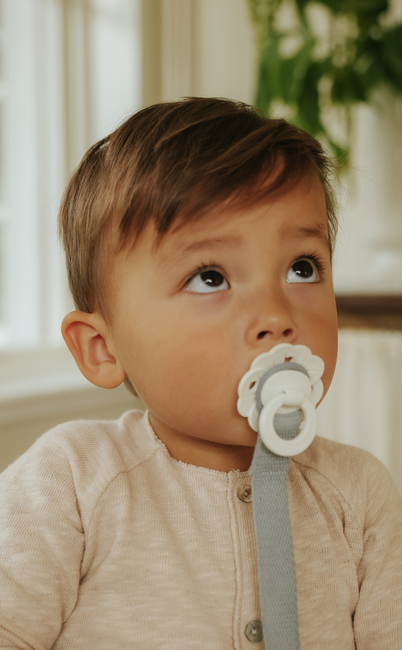 Elodie Schnullerkette Scallop, Sunrise Blue