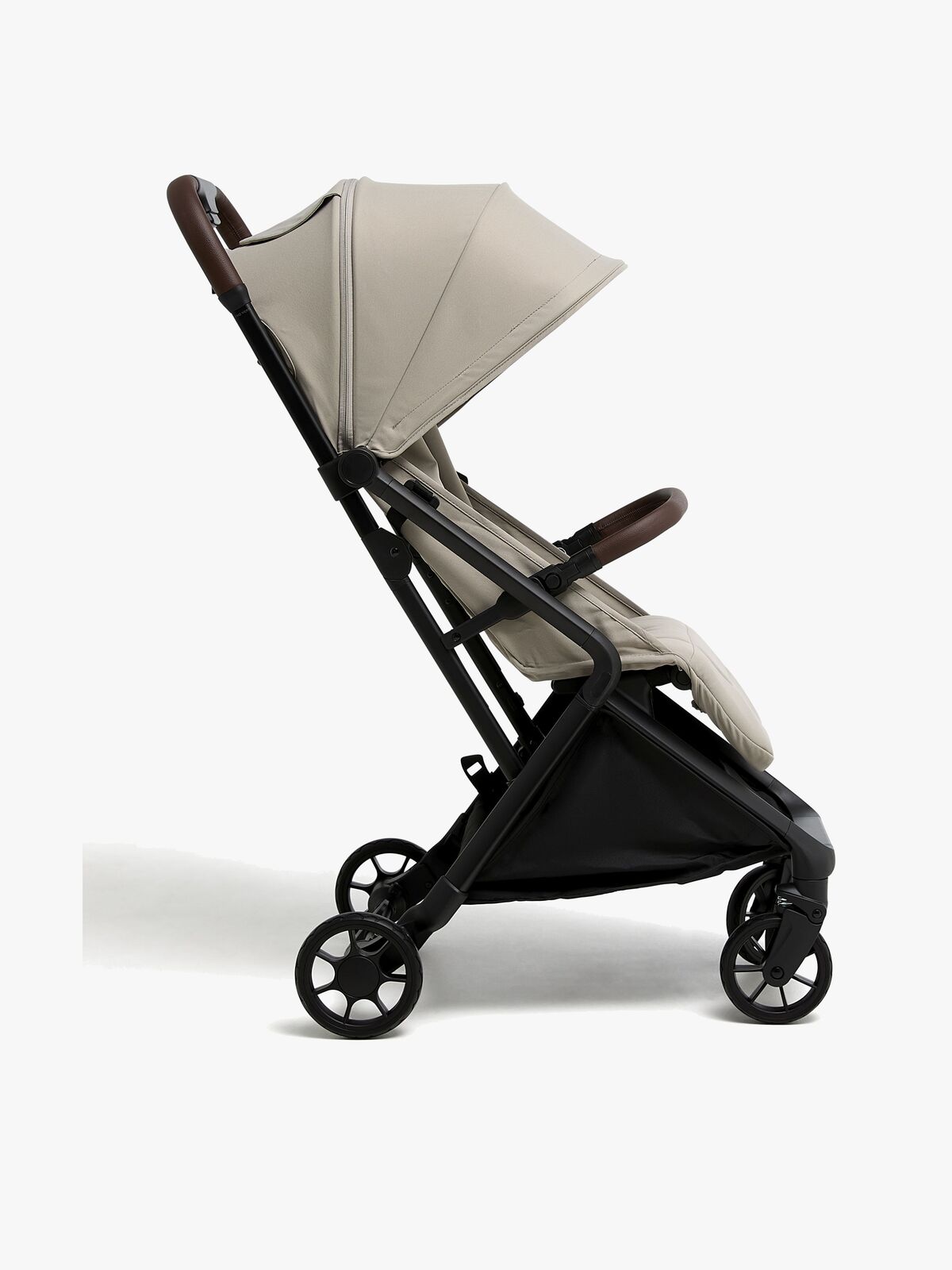 BM-PROVENTI-LATTEBEIGE-1895_3c.jpg