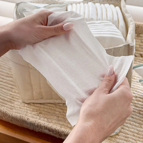KKWIPES-1228_4b.jpg