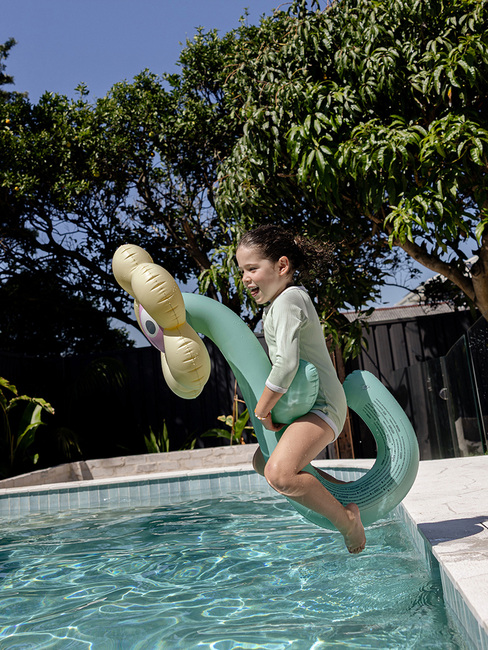 SUNNYLiFE Schwimmendes Spielzeug 2er-Pack, Poppy the Peach