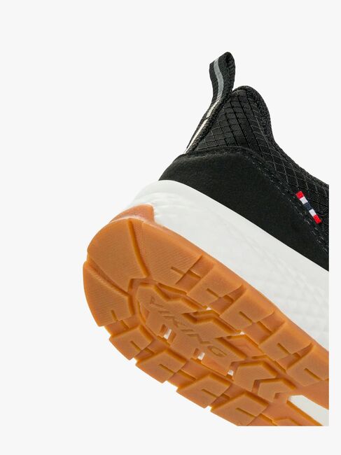 Viking Bouncy Sol 1V Sneaker, Black