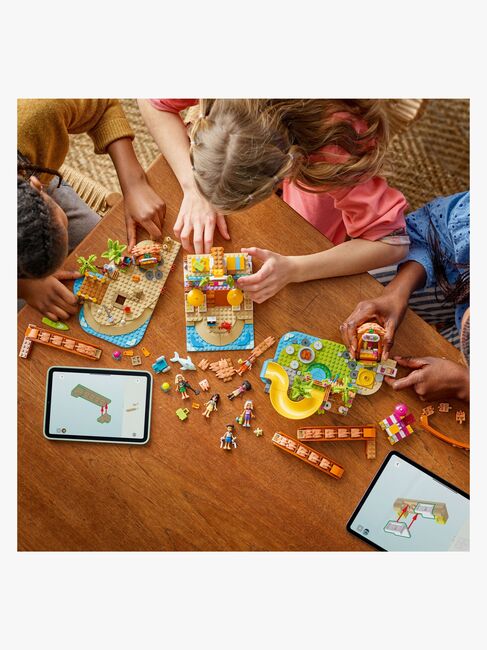 LEGO Friends 42673 Familienurlaub im Strandresort