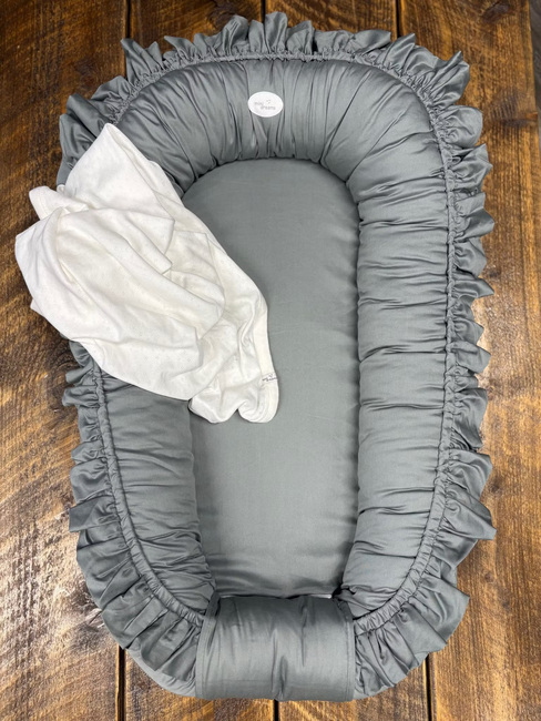 Mini Dreams Cozy Babynest Rüschen, Grün