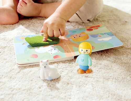 Hape Geschichtenbuch mit Spielset The Cat's Rescue