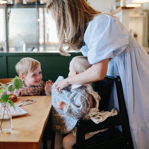 Mushie Langärmliges Lätzchen, Blue Flowers