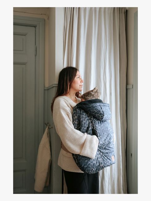Elodie Details Cosy Cover Bezug für Babytrage, Le Leopard 5072020-1434NA-1526_4a.jpg