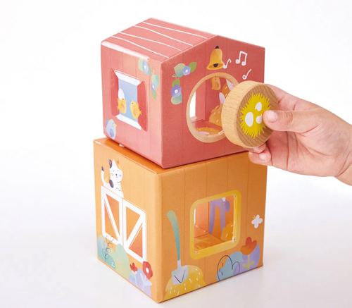 Hape Geschichtenbuch mit Spielset The Happy Stables