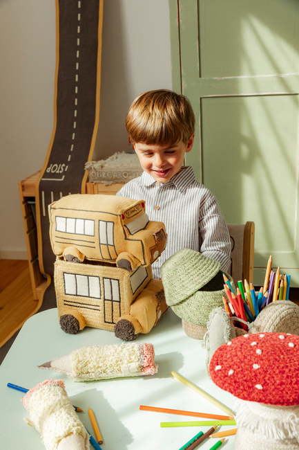 Lorena Canals Korb, Mini School Bus