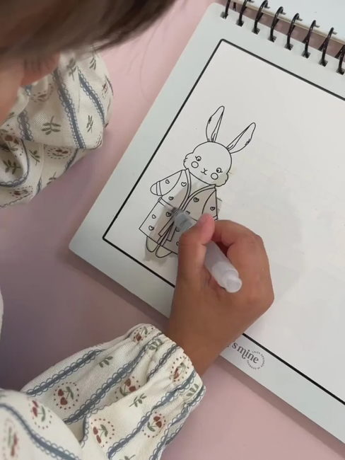 That's Mine Wasser-Malbuch Magical Moments