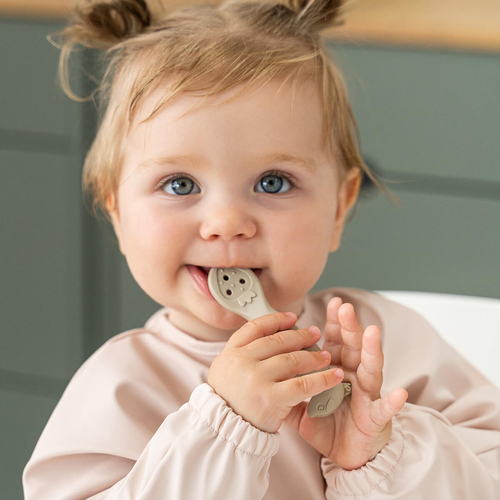 Done By Deer Sheepy Silikon Geschirr-Set Stick & Stay, Powder