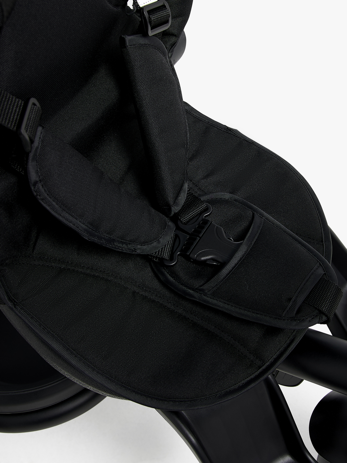 Z100-BLACK-1895_4b.jpg