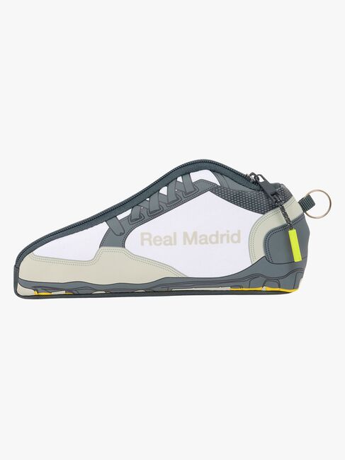 Real Madrid Federmäppchen, Equip 25/26