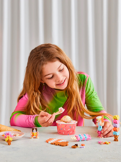 Plus-Plus Learn to Build  Mit Eisstand Bausatz 275 Teile