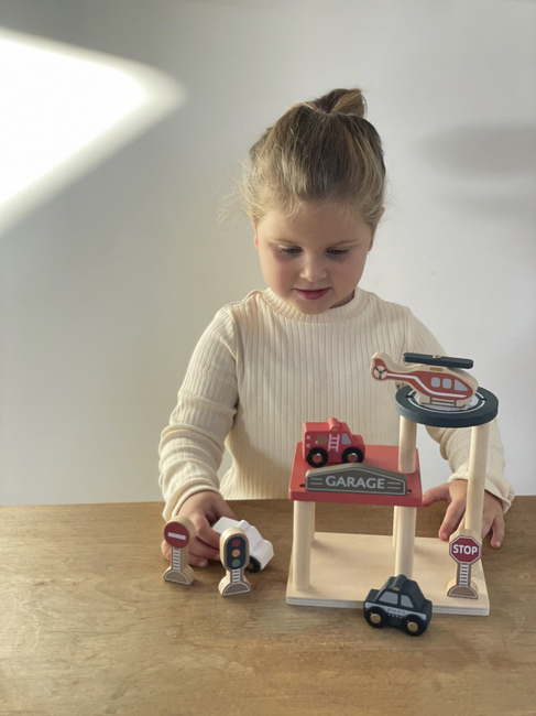 Egmont Toys Parkgarage mit Autos