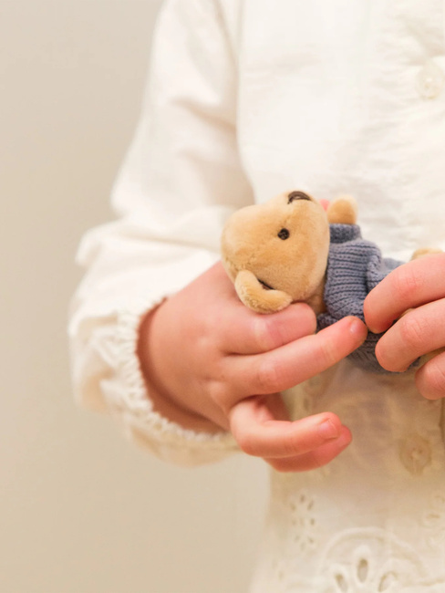 Egmont Toys Mini Friends Kuscheltier Bär Alexis Miniatur MFM-EG130607-1423_4a.jpg