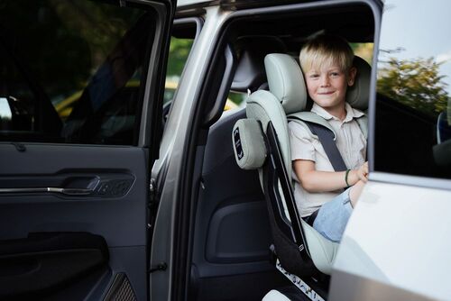 Axkid One 3 Rückwärtsgerichteter Kindersitz, Nordic Bloom Green