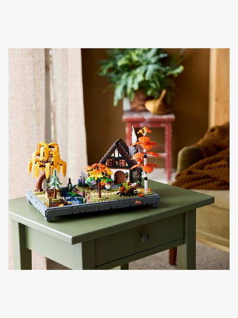 LEGO Icons 11372 Herbstlicher Landhausgarten