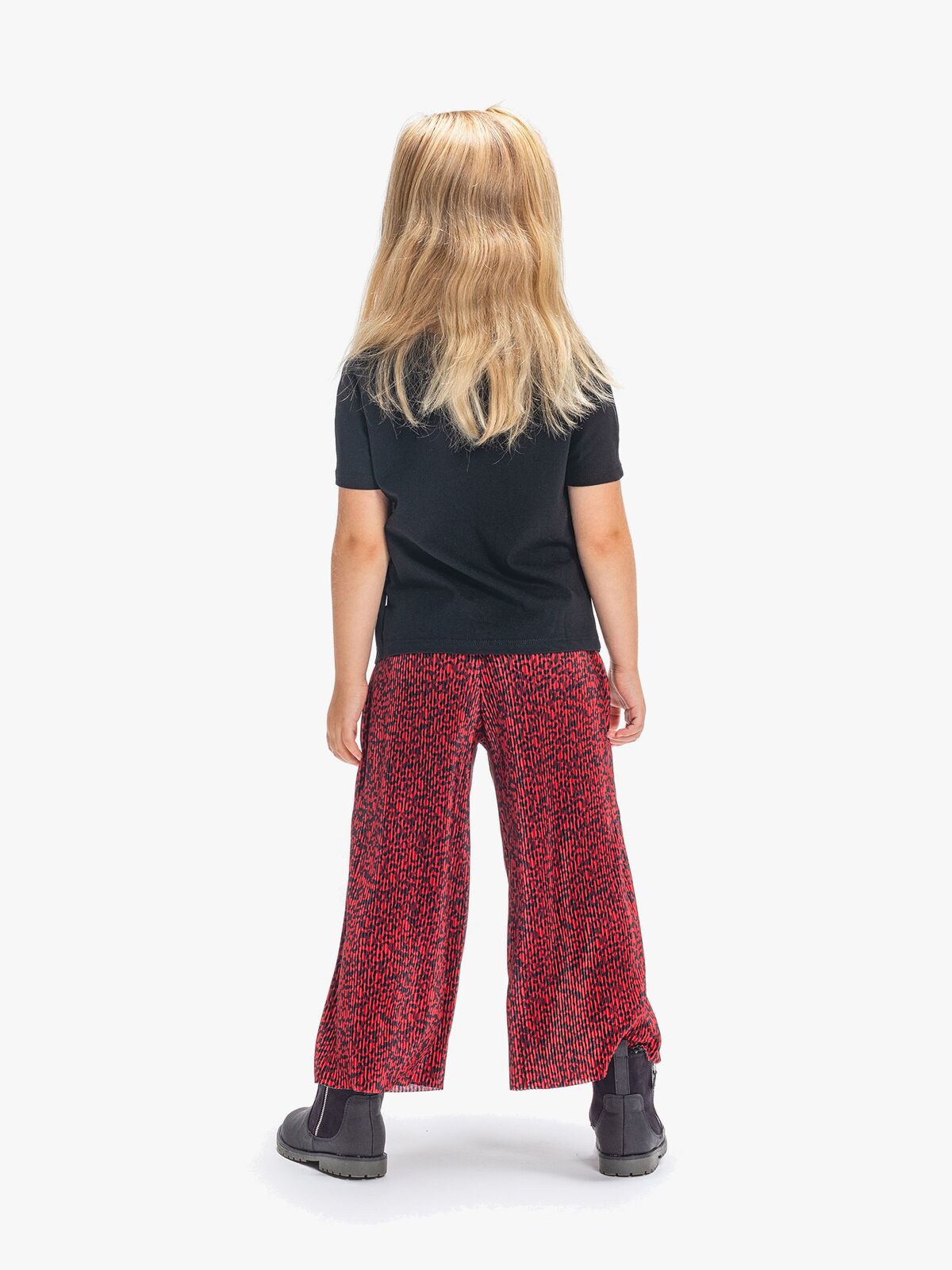 42670-001-AW19_3b.jpg