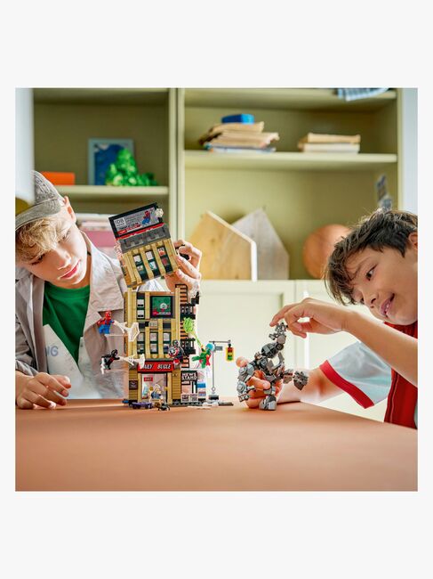 LEGO Super Heroes 76342 Spider-Man vs. Mysterio: Daily Bugle