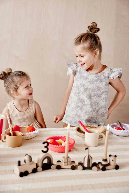 OYOY Mellow Besteck 3er-Pack, Lavender/Vanilla/Cherry Red