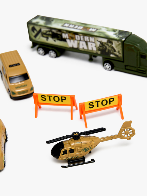 Alex's Garage Autotransporter Armee