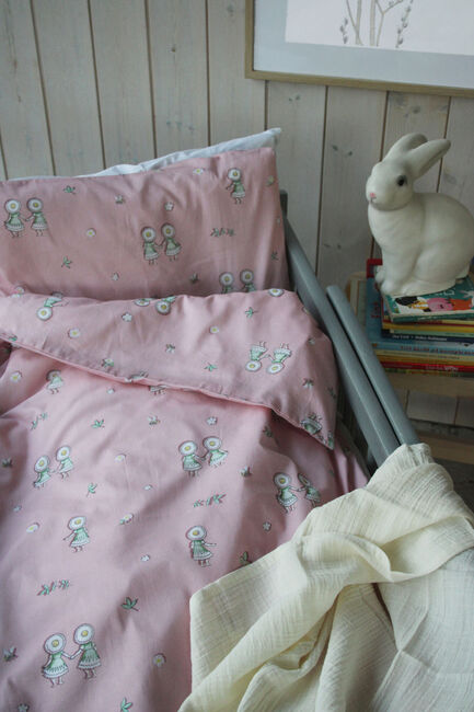 Elsa Beskow Blomsterfesten Bettwäsche-Set 150 x 210, Rosa